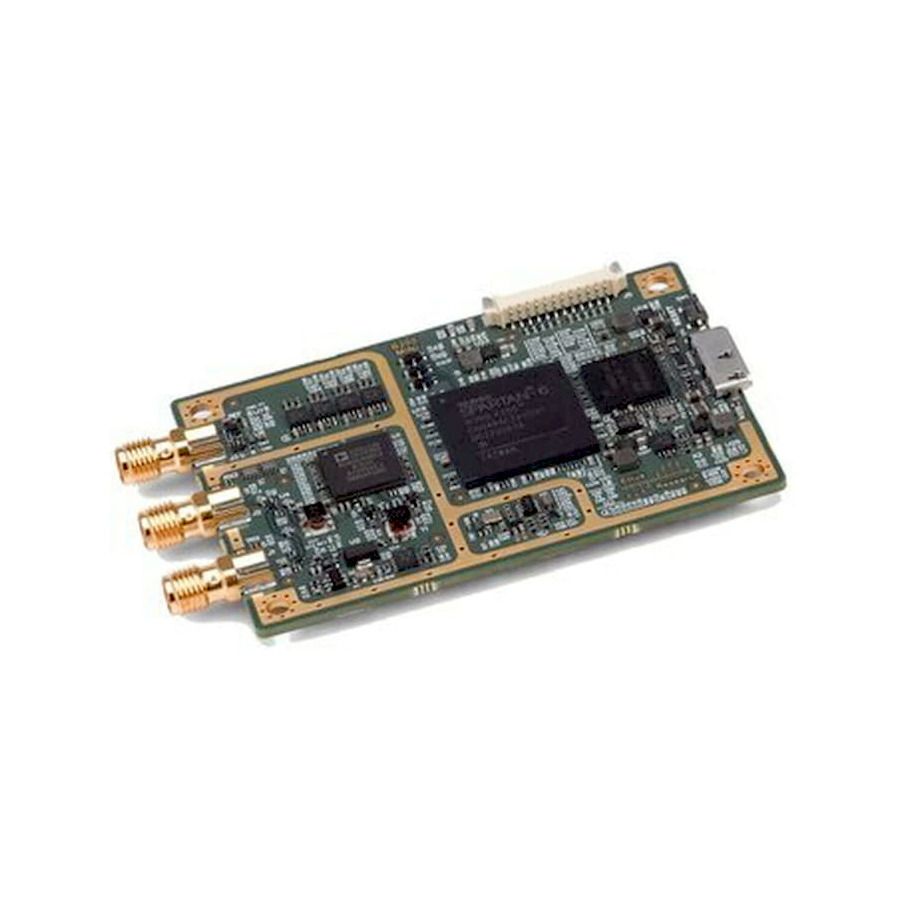 Ettus-USRP-B200m_01_0124.jpg